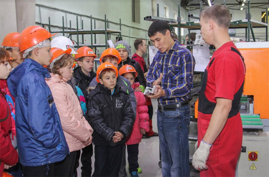 Партнер «профайн РУС» организовал экскурсию по производству для воспитанников Карымского центра помощи детям - infork.ru