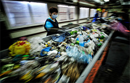 Стекло и пластик запретят вывозить на свалки в России - infork.ru
