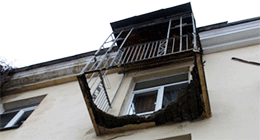 Балкон с людьми обрушился в Волгограде - infork.ru