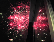 Предупреждай – не предупреждай: праздничные фейерверки в окнах многоэтажек. ВИДЕО