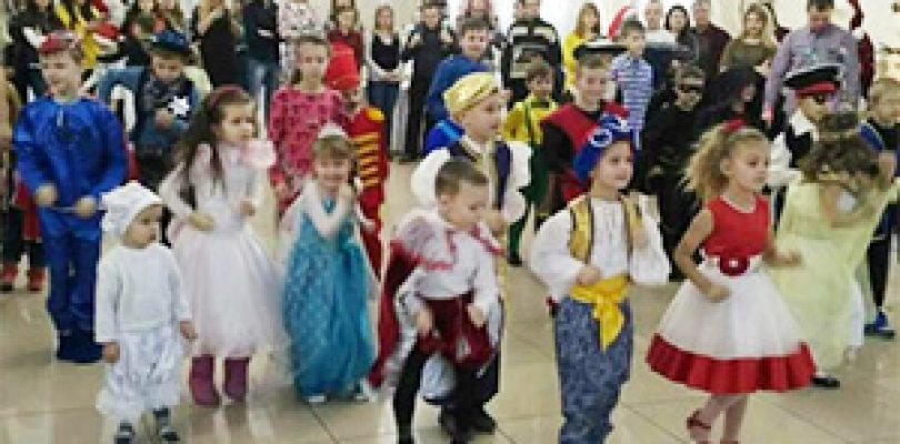 Партнер VEKA Украина устроил для детей сказку под елкой