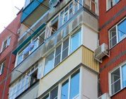 УК в Волгограде заставляет убрать остекление балконов – это законно?
