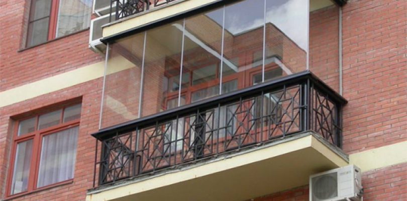 «Если собственники решают застеклить балконы, это должно выглядеть стильно и красиво»