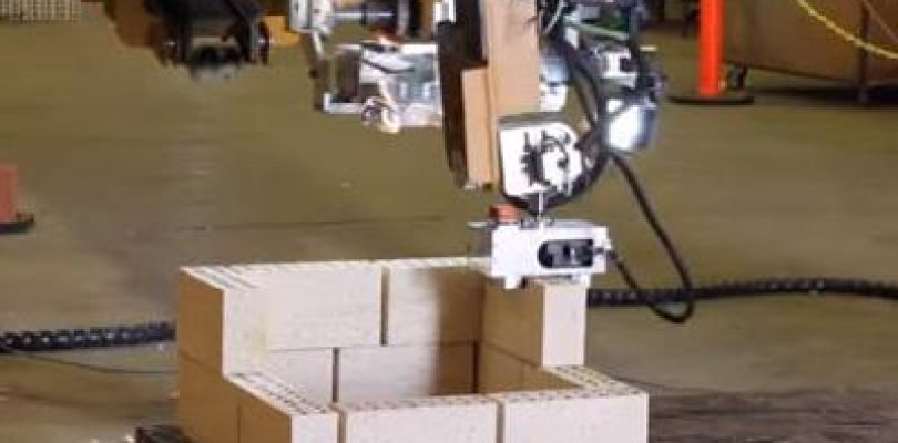Роботы-строители будут стимулировать оконную отрасль