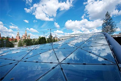Солнечные батареи установили на стеклянном куполе в парке «Зарядье» в Москве - infork.ru