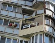 Саратовцы пожаловались на осыпающиеся балконы в Ленинском районе