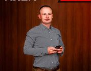 Компания AXOR INDUSTRY поздравляет с юбилеем Алексея Белозёрова, директора по продажам фурнитуры AXOR в Евразии